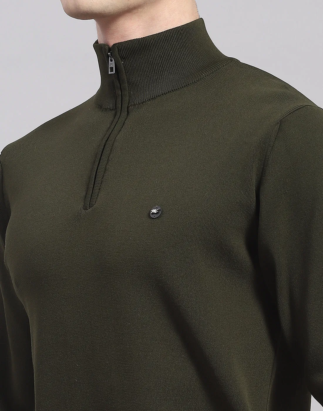 Men Green Solid H Neck Full Sleeve Pullover