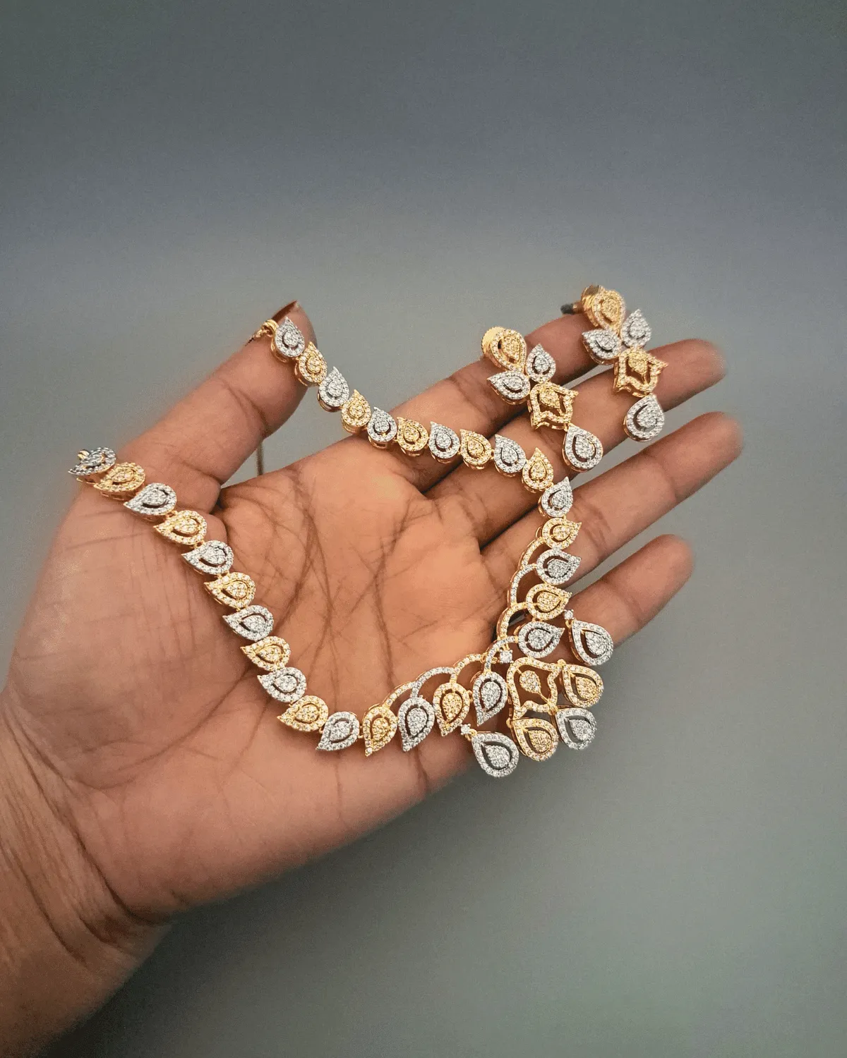 Zevarly Dia AD Choker Necklace