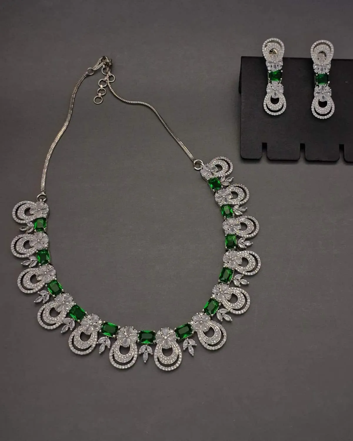 Zevarly Iqra Necklace Set